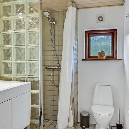 Stunning In With Wifi Holiday home Farvang